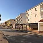 Mit Terrasse Und Meerblick By Interhome 드라말리