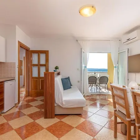 Mit Terrasse Und Meerblick By Interhome Apartment *