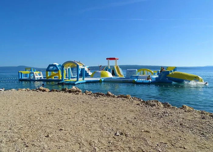 Mit Terrasse Und Meerblick By Interhome