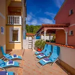 Mit Terrasse Und Meerblick By Interhome دْغاماي