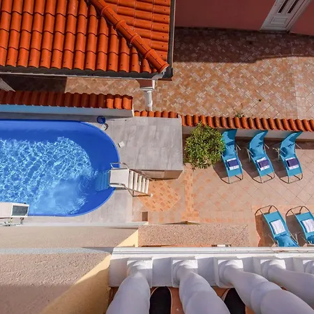 Mit Terrasse Und Meerblick By Interhome Apartamento