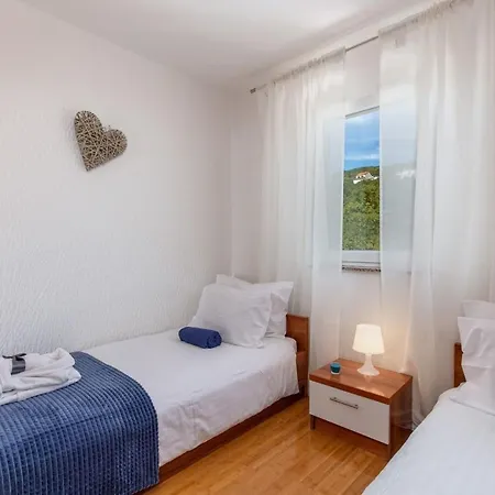 Mit Terrasse Und Meerblick By Interhome Apartamento *